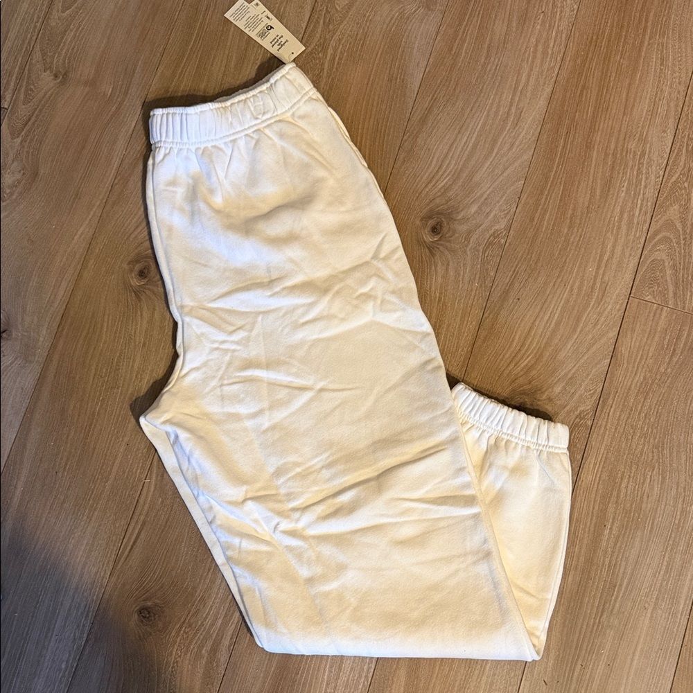 Women’s Large White Cozy Jogger Pants